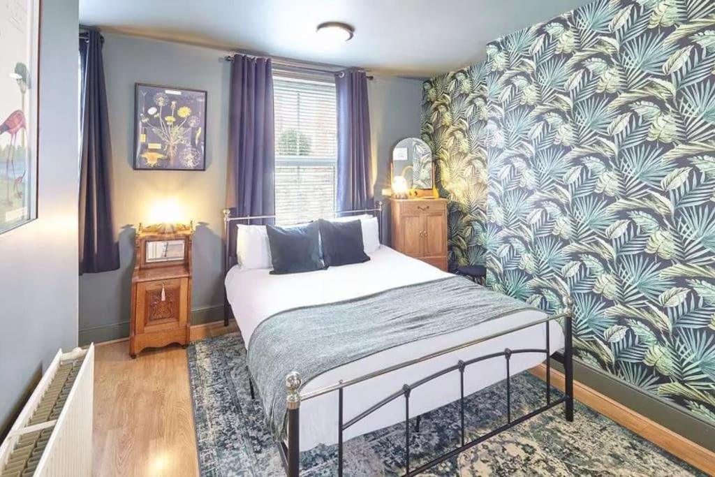 May House 3 Bedroomed House Whitby Bagian luar foto
