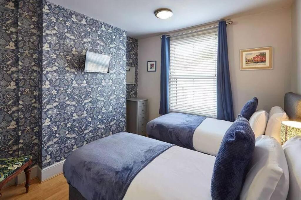 May House 3 Bedroomed House Whitby Bagian luar foto