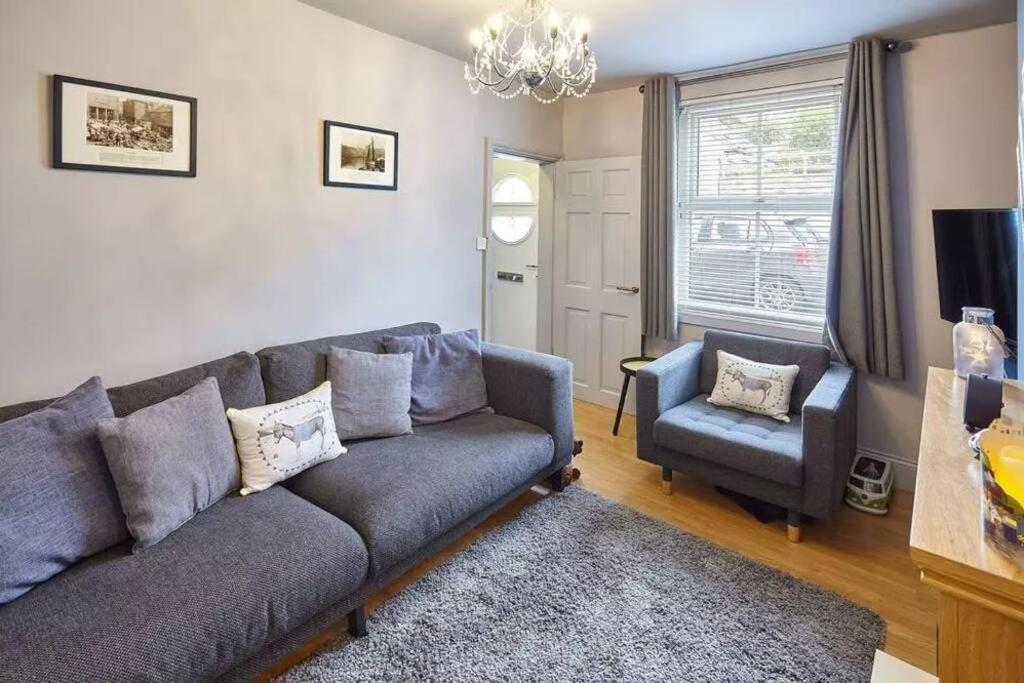 May House 3 Bedroomed House Whitby Bagian luar foto